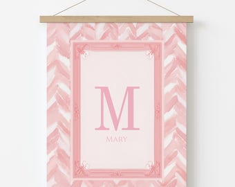 Gepersonaliseerd wandtapijt voor de kamers van de babymeisjes: gepersonaliseerde roze chevron muurdecoratie