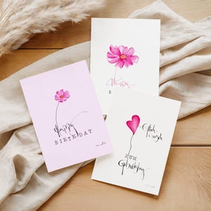 UK Greetings Geburtstagskarte Für Sie – Mit Hellem Blumen-Design & Goldfolien-Prägung, Inkl. Umschlag