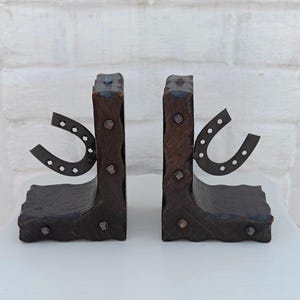 Rustic Horseshoe Bookends by Lobeco, Spain | Wood & Metal | Farmhouse Western Style Decor | Book Shelf Decor | Horse Lover Gift Idea