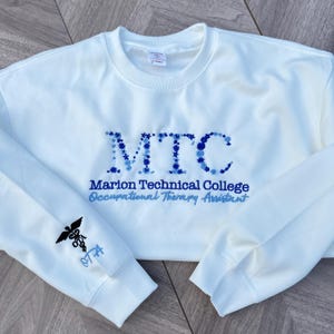 Sudadera universitaria con bordado floral personalizado, sudadera con capucha de hermandad con letras griegas, regalo de graduación para amigos y familiares, sudadera de escuela secundaria