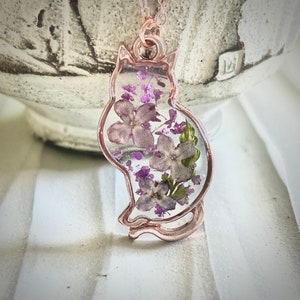 Cat Flower Necklace, Pressed Flower Resin Pendant with Lilacs, Fern and Queen Annes Lace
