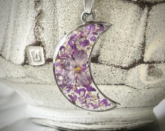 Collar de luna de flor prensada lila púrpura, regalo del día de las madres de la hija, joyería de resina de flores secas reales, regalo de novia de joyería de la naturaleza