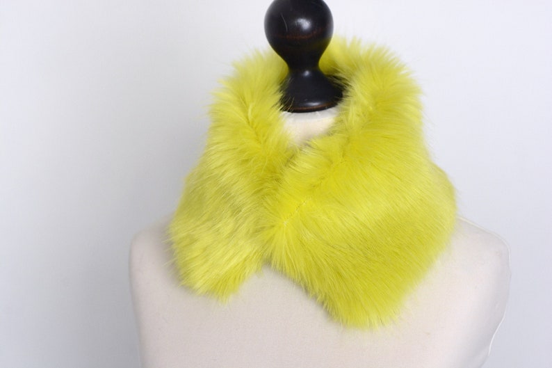 yellow fur collar