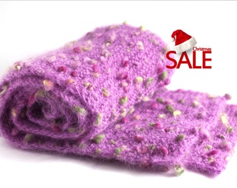 Christmas SALE 20% OFF Chunky knit wool scarf in pink with green spots. Oversized wool knit scarf. Long wool scarf.