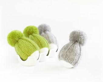 Egg warmers in grey and grass green