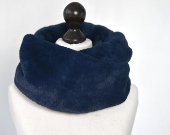 Faux fur snood in blue. Faux fur neck warmer. Infinity fake fur scarf. Blue infinity fur scarf.