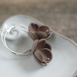 Modern style leather earrings in latte brown image 3