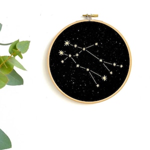 Gemini constellation Gold print Wall Art, Zodiac star sign under the stars embroidery hoop art, wall decoration art by renna deluxe zdjęcie 1