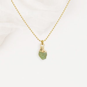 Collana AUGUST Birthstone Pietra preziosa grezza d'oro PERIDOT, stile boho, regalo di compleanno, regali di Natale, gioielli boho di renna deluxe immagine 10