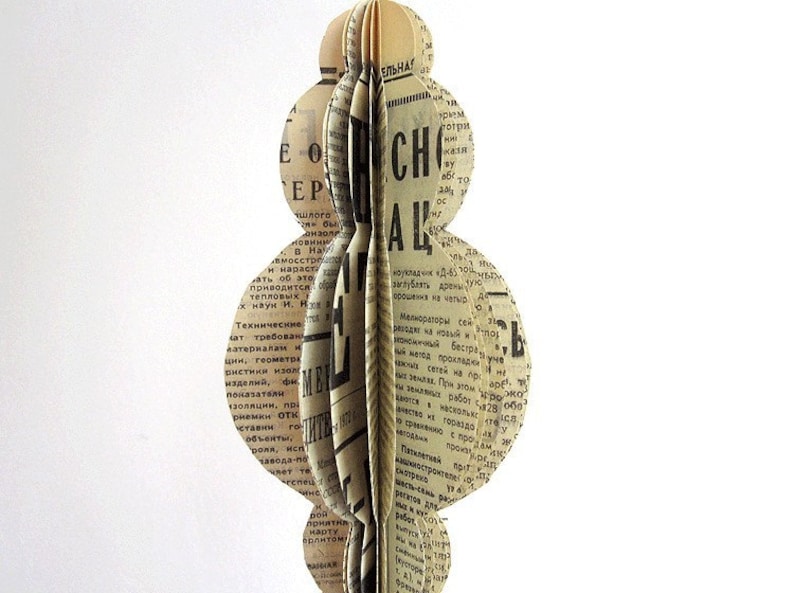 Ornament made of vintage paper upcycling by renna deluxe image 2