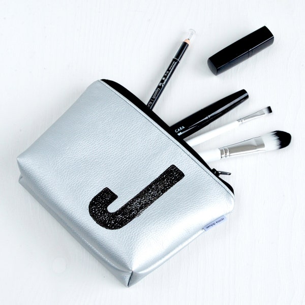 personalized makeup bag in SILVER,  initial stamped with the monogram, monogrammed, vegan by renna deluxe