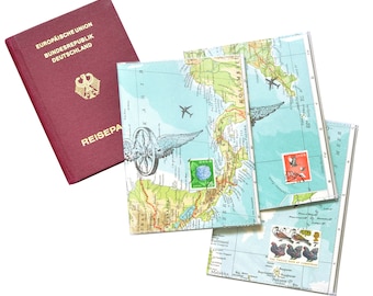 Couverture de passeport réalisée à partir de cartes vintage par renna deluxe