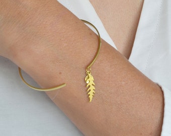 Fern bracelet cuff bangle in gold fern leaf minimalism modern boho style cuff handmade jewelry by renna deluxe