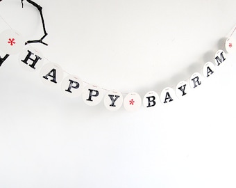 HAPPY BAYRAM ガーランド // 装飾用の文字で作ったガーランド by renna deluxe