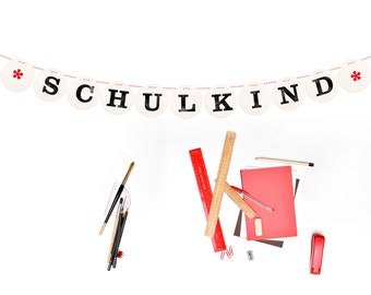 SCHULKIND Girlande aus Buchstaben zur Einschulung Deko Schuleinführung erster Schultag | Handgemaakte von renna deluxe