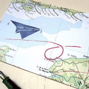 aviador, mapas antiguos, tarjeta de felicitación, tarjeta de condolencias, tarjeta doblada, upcycling, hecho a mano por renna deluxe imagen 2