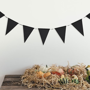 Corrente de flâmula preta feita de papel reciclado, decoração sustentável em estilo boho, decoração minimalista feita à mão por renna deluxe