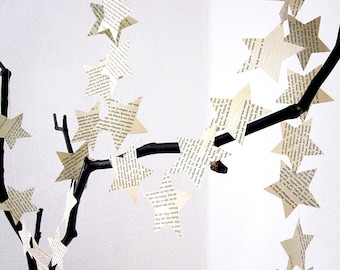 star garland made of vintage book pages, paper garland, paper decoration, upcycled christmas decoration