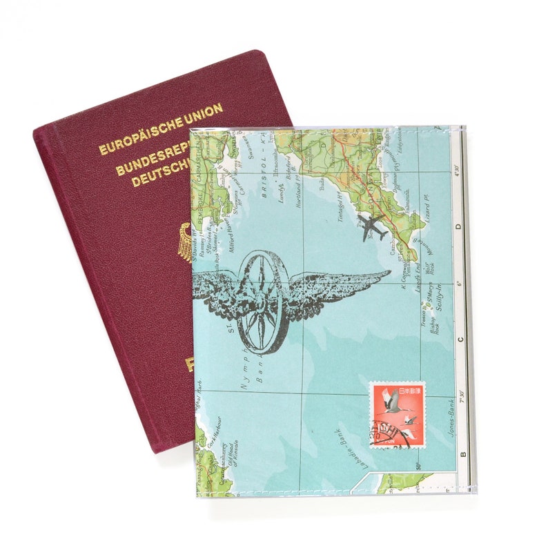 1 Kofferanhänger aus alten Landkarten von renna deluxe Passport / Hülle