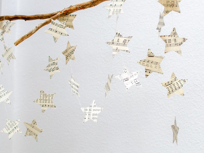 Star garland made from old book pages Star garland Christmas garland Sustainable Christmas decoration renna deluxe Music