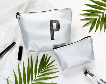 Personalized Toiletry bag wash bag in SILVER / Stamped with the monogram of your choice / vegan / by renna deluxe