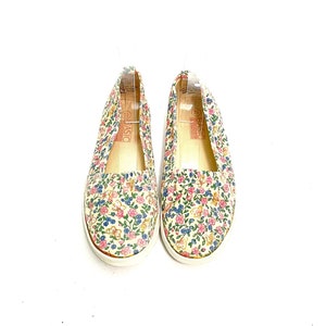 Vintage 1990s Vegan Canvas Sneakers // Floral Print Slip On Fashion Trainers by Basic Editions Size 7.5