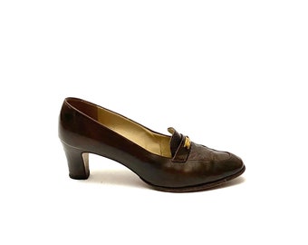 Vintage 1980s Ferragamo Heels // Brown Italian Leather Slip On Heeled Loafers by Salvatore Ferragamo Size 7 // Designer Vintage