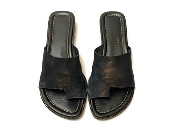 Vintage 1990s Black Metallic Sandals // Suede Slip On Thong Style Shoes by Donald J Pliner Size 7