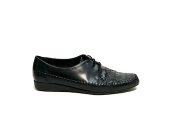 Vintage jaren 1970 wandelschoenen dames//zwart geweven leer veterschoenen casual Oxford door Auditions maat 7,5 "