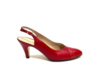 Vintage 1980s Snakeskin Applique Heels // Lipstick Red Leather Slingback Shoes by Salvatore Ferragamo Size 6.5