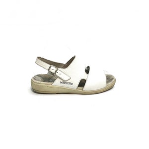 Vintage 1990s Pebble Leder Sandalen // Weiße Slingback Sandalen von Mephisto Size 9 // European Vintage