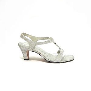 Vintage 1960s Dress Heels // Silver Lamé Fabric Strappy Rhinestone Ring Open Toe Formal Pumps by Mr. Kimel Size 7