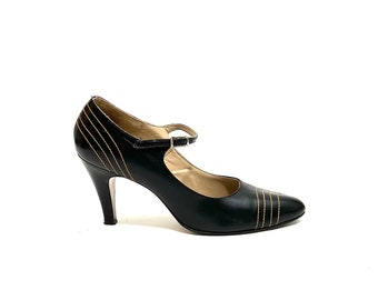 Vintage 1960s Mary Jane Heels // Black Leather Top Stitch Stripe Designer Couture Pumps by Balenciaga Size 8