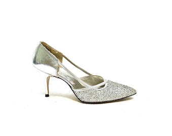 Vintage 1960s Glitter Heels // Silver Metallic Leather Pointed Toe Cutout Stiletto Pumps by Natural Tread Size 7