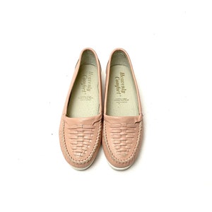 Vintage 1970s Pink Moccasins // Woven Leather Slip On Shoes by Heavenly Comfort Size 7.5