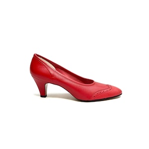 Vintage 1970s Deadstock Cherry Red Heels // Leather Wingtip Brogue Slip On Pumps by Magdesians Size 8
