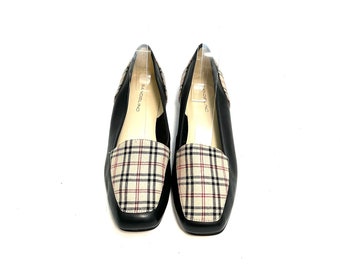 Vintage 1990s Burberry Style Loafers // Black Leather Tan Plaid Canvas Slip On Shoes by Bandolino Size 8.5