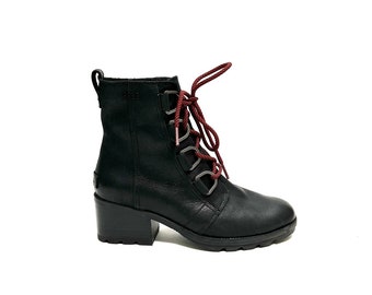 Vintage Y2K Heeled Winter Boots // Black Leather Lace Up Chunky Ankle Snow Booties By Sorel Size 6