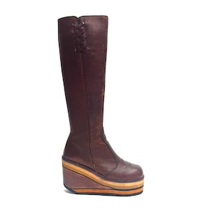 Vintage 1970s Groovy Platform Boots // Brown Leather Zip Up Knee High Wedge Heel Funky Boots by Chandlers Size 5