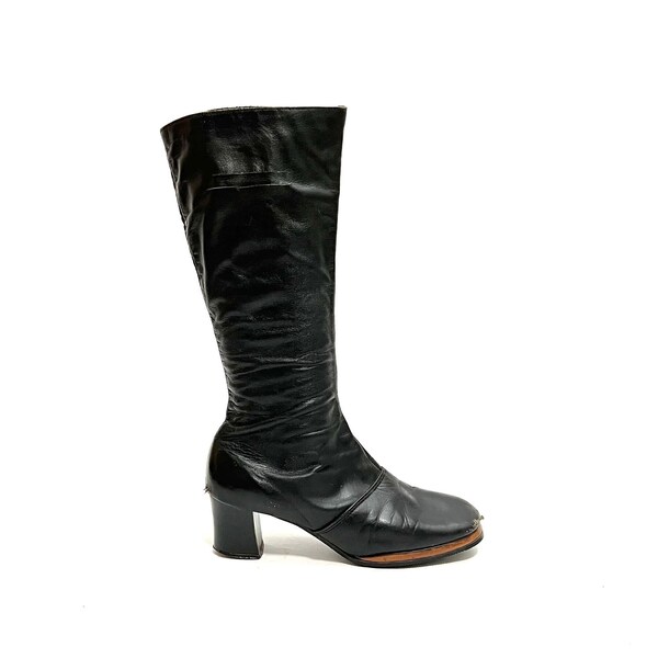 Vintage 1970s Knee High Fashion Boots // Black Leather Zip up Heeled Gogo Boots Size 5