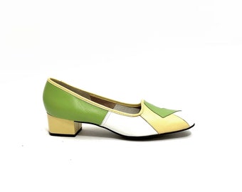 Vintage 1970s Deadstock Colorblock Heels // Green and Yellow Leather Slip On Pumps by Naturalizer Size 10