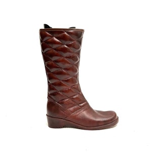 Vintage 1970s Quilted Rain Boots // Brown Vegan Leather Fleece Lined Knee High Zip Up Winter Boots Size 8