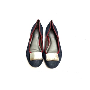 Vintage Y2K Blue Denim Canvas Ballet Flats // Red Patent Leather Slip On Loafers by Martin & Osa Size 8.5
