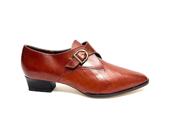 Vintage 1980s Deadstock Womens Loafers // Brown Leather Buckle Strap Heeled Shoes by Mobility Size 10