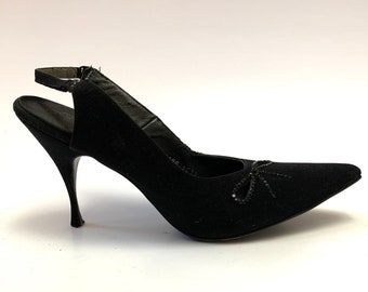 Vintage 1950s Bow Slingbacks // Black Suede Pointy Toe Stiletto Heels by Mr Seymour Designer Shoes Size 8.5