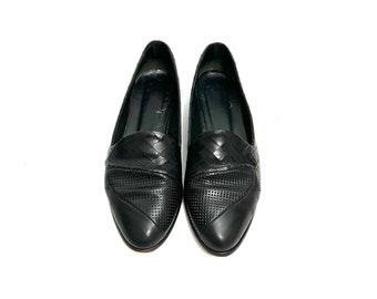 Vintage 1990s Casual Womens Loafers // Black Embossed Leather Slip On Flats by Joan + David Size 8