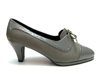 Zapatos Oxford de tacón alto de piel vegana gris vintage de los años 90 // Zapatos con cordones estilo años 70 de Valley Lane, talla 7