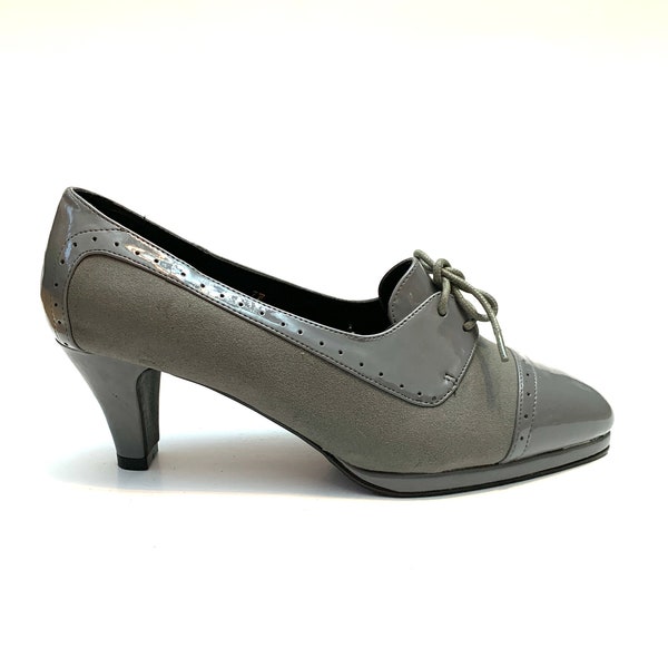 Vintage 1990s Gray Vegan Leather High Heel Oxfords // Lace Up 70s Style Shoes by Valley Lane Size 7