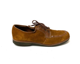 white tennis shoes in style