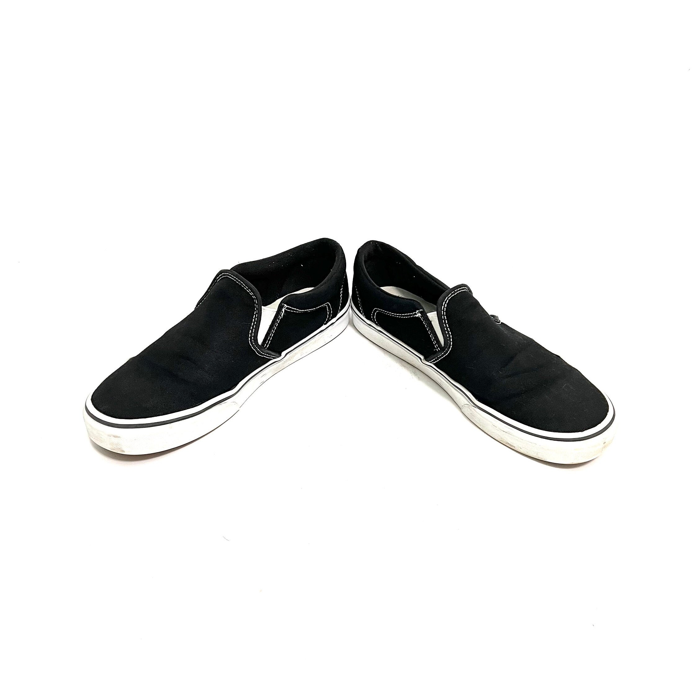 Vintage Y2K Mens Skate Shoes // Black Canvas Slip on Thick 